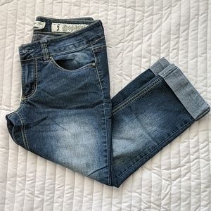 Capri pants